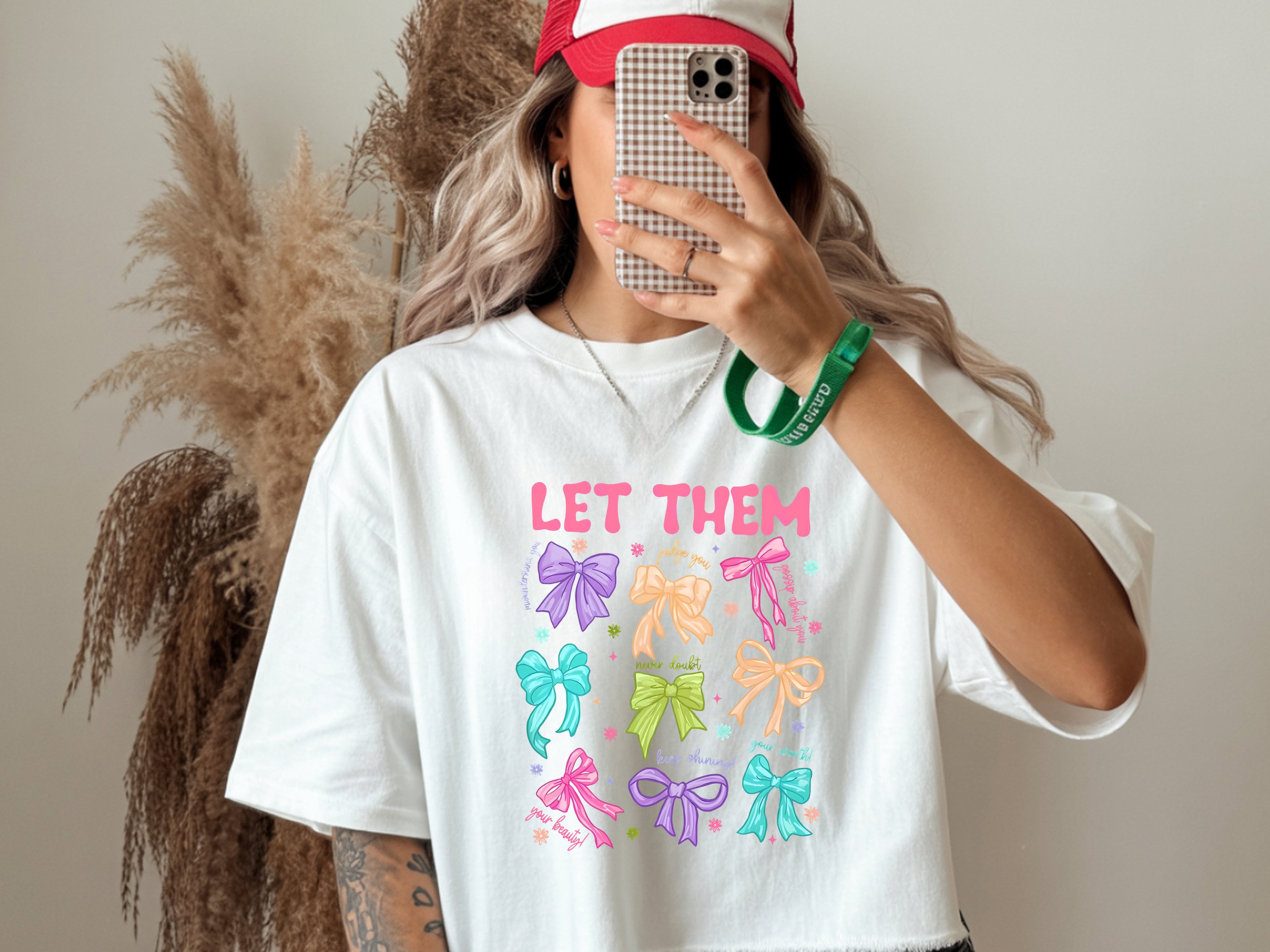 et Them T-Shirt – Empowerment Graphic Tee with Colorful Bows